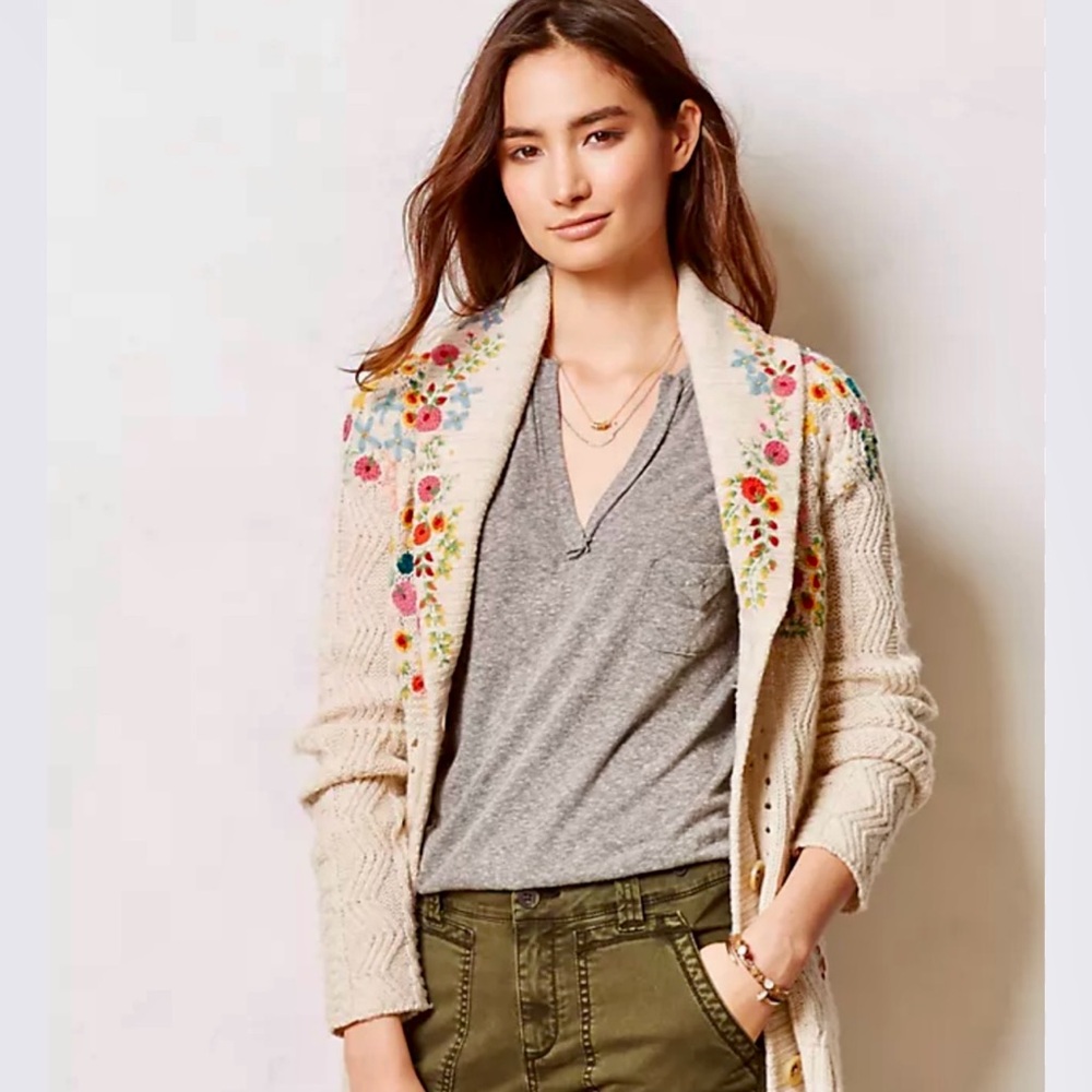 Anthropologie Far Away from Close Rose is a Rose Cardigan Small